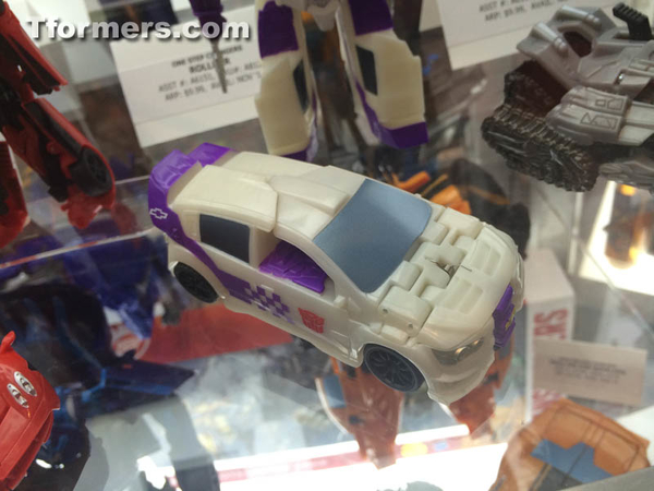 Botcon 2014 Hasbro Booth Age Of Extinction Display  (25 of 153)